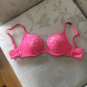 Victoria’s Secret Dream Angels Push-Up Bra 34A NWT